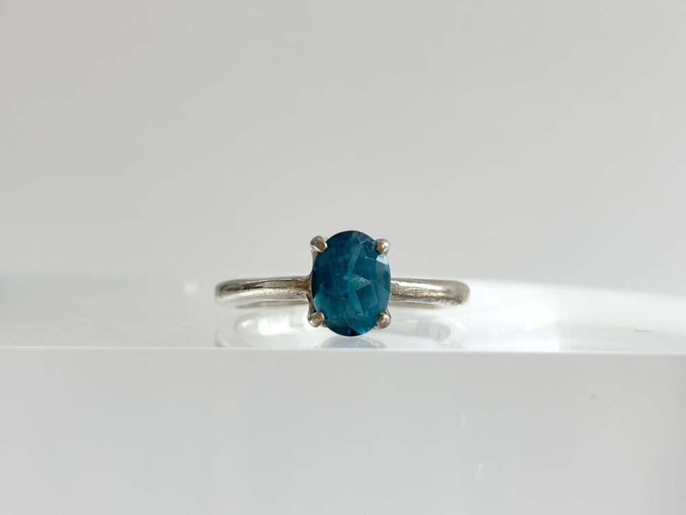 Kyanite Oval Cut Gemstone Solitaire Minimalist Sterling Silver 925 Vintage Ring - Picture 13 of 13